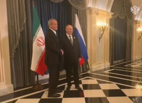 Putin Pezeşkianla görüşüb