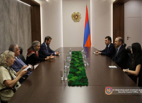 Ermənistan və Aİ regional marşrutları müzakirə edir