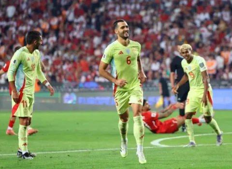 Türkiyə millisi 41 ildən sonra altı top fərqi ilə uduzdu