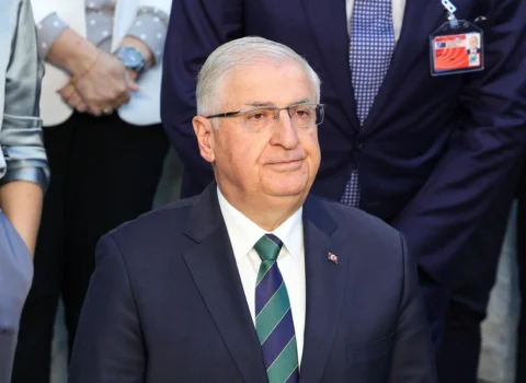 Türkiyənin müdafiə naziri: Krımın işğalını tanımırıq