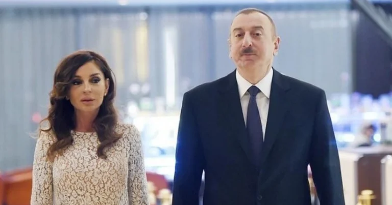 Prezident və birinci xanım Mehriban Əliyeva III MDB Oyunlarının açılış mərasimini izləyirlər