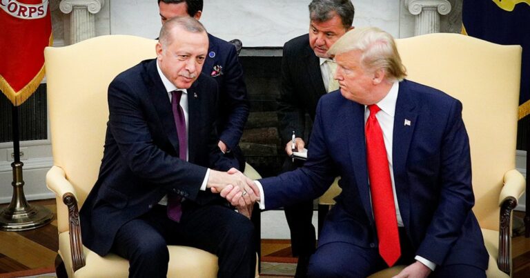 Trampla Ərdoğanın arasından “qara pişik keçib”?