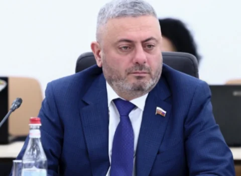 Erməni keçmiş məhkum Rusiyanın hakim partiyasından deputatlığa namizəddir