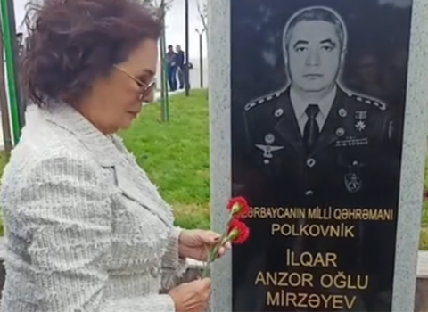 Hülya Koçyiğit də Memorial Məzarlığını ziyarət etdi – VİDEO