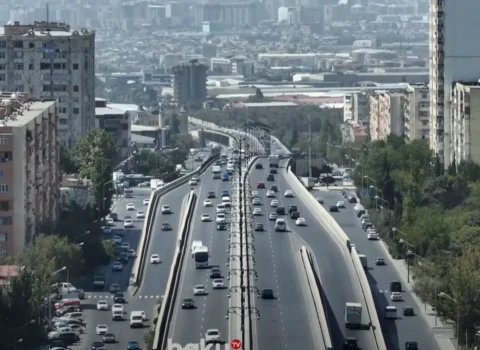 Sürücüləri çaşdıran, xaos yaradan yollar