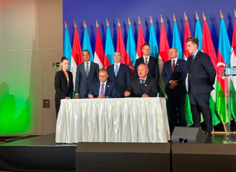 Azərbaycanla Macarıstan arasında memorandum imzalanıb