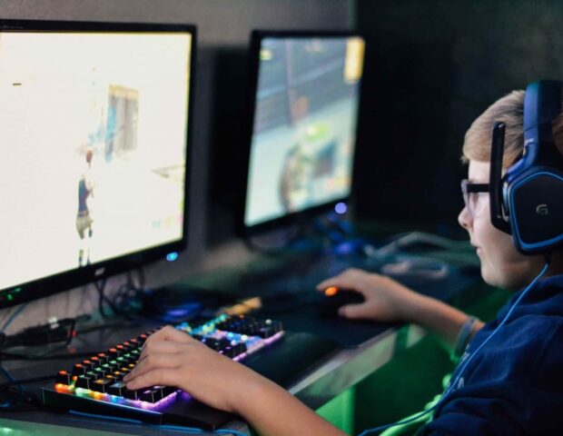 Yeniyetmə PUBG oyununa görə ailəsini öldürdü