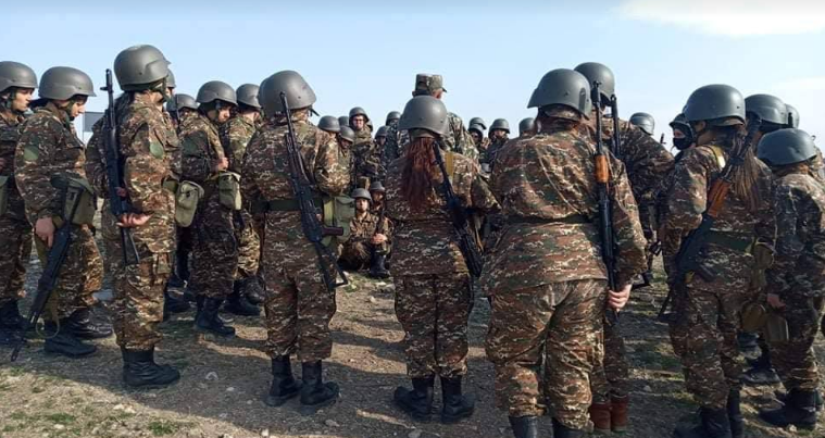 Ermənistan ordusunun qadın batalyonunda qalmaqal