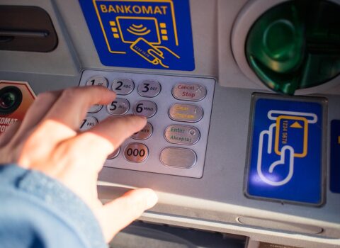 Müştərilərin NƏZƏRİNƏ: Bu halda banklar bankomatlardan imtina edəcək