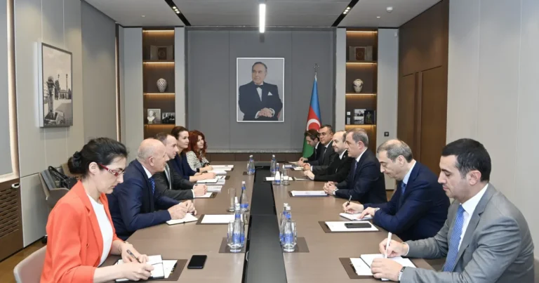 Ceyhun Bayramov Damyan Yoviçi qəbul etdi – FOTO