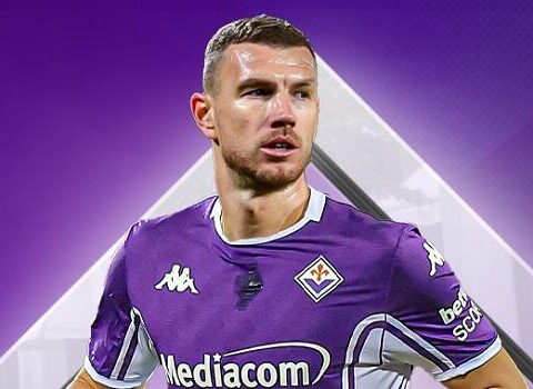 Məşhur futbolçu qəzaya düşdü, xəsarət aldı
