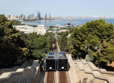 Funikulyorda 455 metrlik məsafəyə görə qiymət hansı əsasla 1 manat təyin edilib? – MÜƏMMA