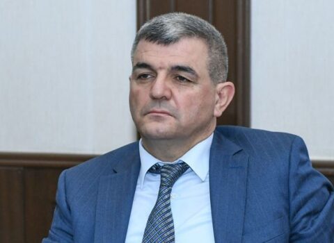 Deputat: “Kənddə yaşlı qadının söyüş söyməyi xoşuma gəlir”