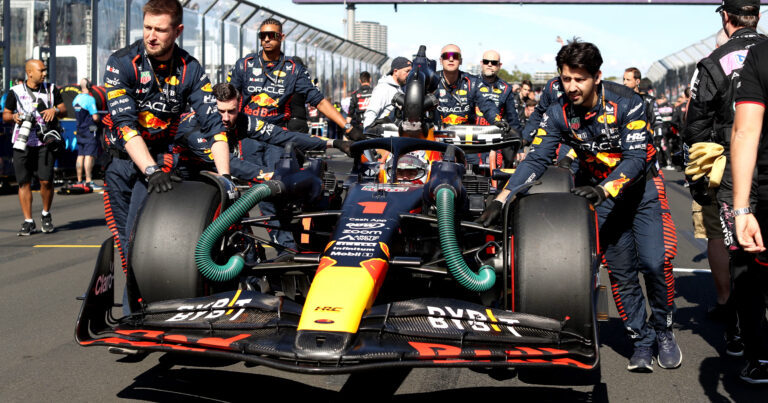 “Formula 1“də himni onlar oxuyacaqlar