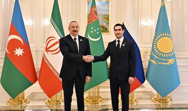 İlham Əliyev Berdiməhəmmədovu təbrik etdi