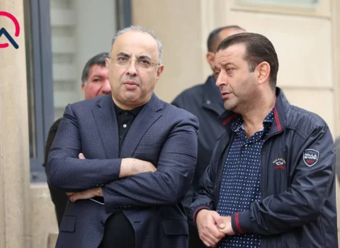 İlqar İsmayılov ilk dəfə ictimaiyyət arasında – FOTO