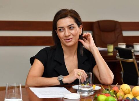 Paşinyanın arvadı bu məşhur türklə SEVGİLİDİR? ŞOK İDDİA