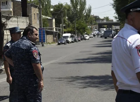 “Kameraları söndürün, İlham Əliyev qəzəblənəcək” – “Yerablur”da gərginlik