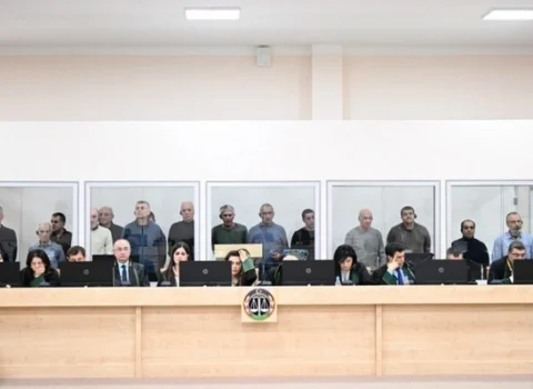 Arayik Arutyunyan və digərləri barədə cinayət işləri üzrə açıq məhkəmə prosesinin baxış iclası keçirildi