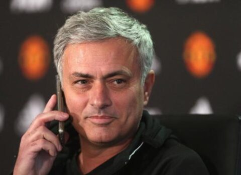 Bu klub Mourinyo ilə danışıqlara başladı