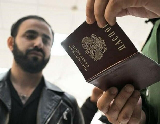 Moskvada qanunsuz miqrasiya təşkil edən şəbəkə ələ keçib