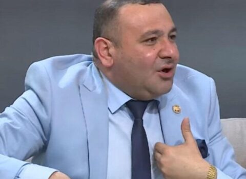 Aşıq Namiq səhvlərindən danışdı: “Ədəbiyyat müəllimiyəm?” – FOTO