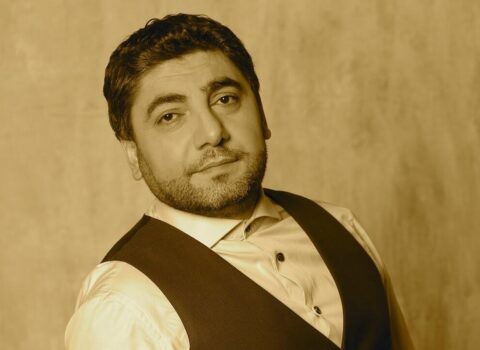 Nuri müğənni həmkarını məhkəməyə verir – FOTO