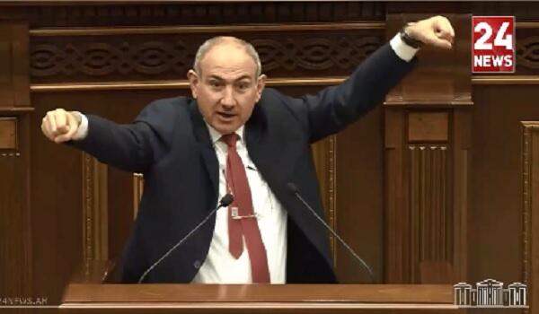 Nikol günə bu mahnı ilə başladı, ermənilər dəli oldu – Video
