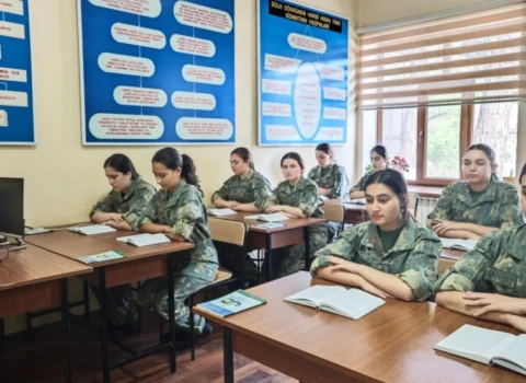Azərbaycanda ilk dəfə qadın hərbi həkimlər hazırlanacaq – FOTOLAR