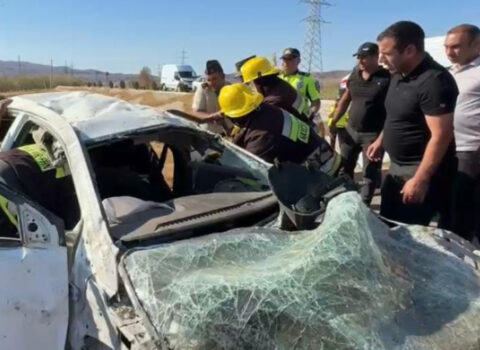 “Hyundai” aşdı – Sürücü köməksiz qaldı