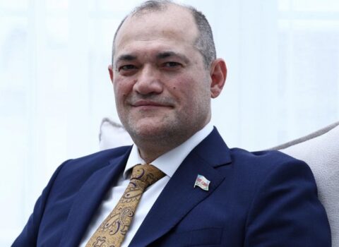 Razi Nurullayevin qardaşı Dubayda milyonluq toy etdi – VİDEO