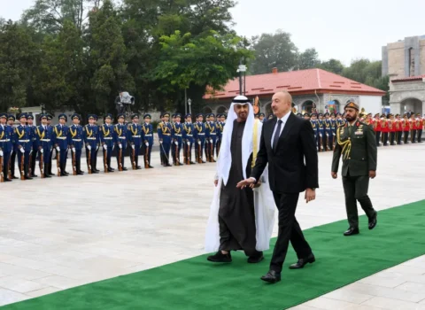 BƏƏ prezidentinin Şuşada rəsmi qarşılanma mərasimi oldu – FOTOLAR