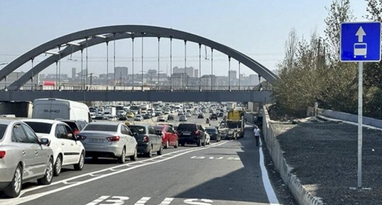 Sumqayıt və Xırdalandan Bakıya hər gün 100 min maşın gəlir