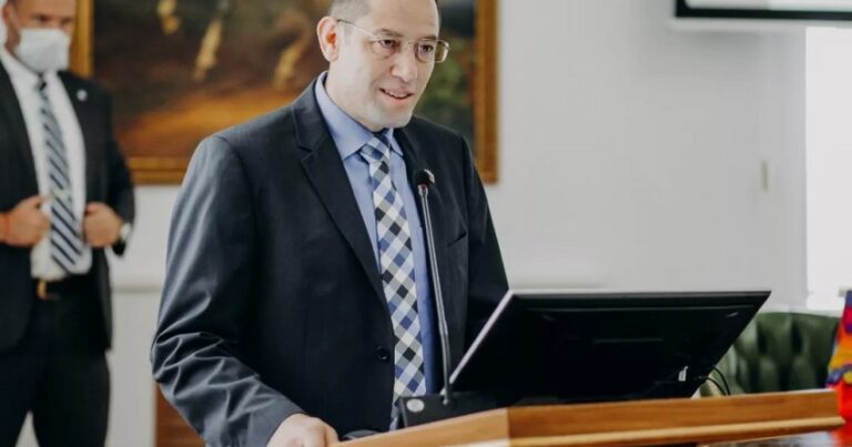Ronen Krausz Albert Aqarunovun abidəsini ziyarət etdi – FOTOLAR