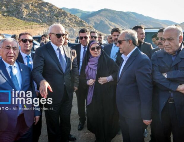 Şahin Mustafayev Araz dəhlizində görülən işlərlə tanış oldu