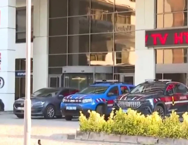 “Habertürk” və “Show TV”nin üzərinə həbs qoyuldu