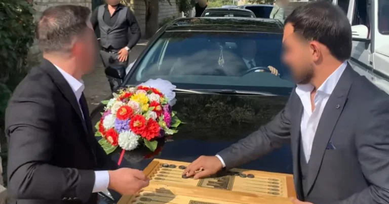 Gəlin maşınının qarşısını kəsən bəyin dostları həbs edildi