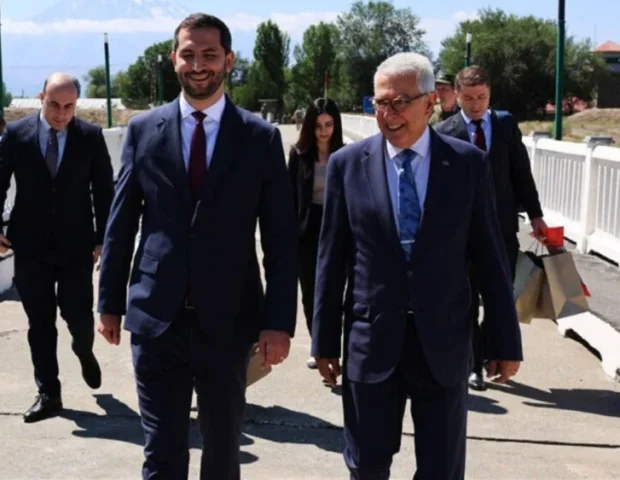 Kılıç və Rubinyan sərhəddə görüşdü
