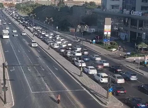 Bakıda sıxlıq olan yollar açıqlandı – SİYAHI