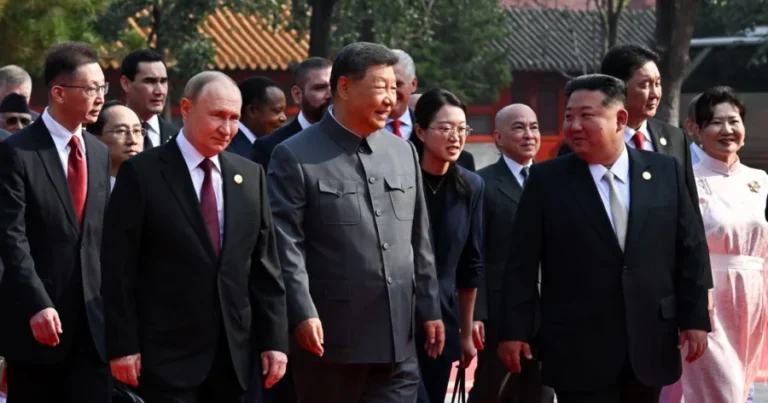 Söhbət kameraya düşdü: Putinin sözləri dünyanı şoka saldı – VİDEO