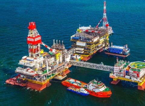 “Lukoil” xarici aktivlərini satacaq