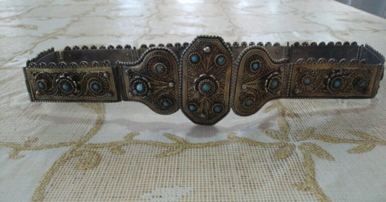 Bakıda fantastik qiymətə kəmər satılır – FOTO
