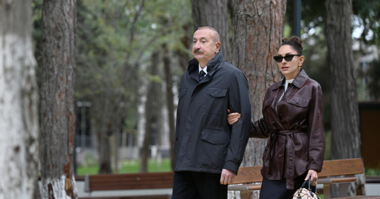 Prezident və birinci xanım Bakıda salınan yeni parkın açılışında iştirak ediblər – FOTO