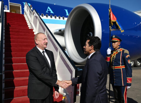 İlham Əliyev Misirə işgüzar səfərə gedib – FOTO