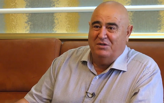 İsfəndiyar Axundov Elman Nəsirovun qızına ev verir – VİDEO AÇIQLAMA