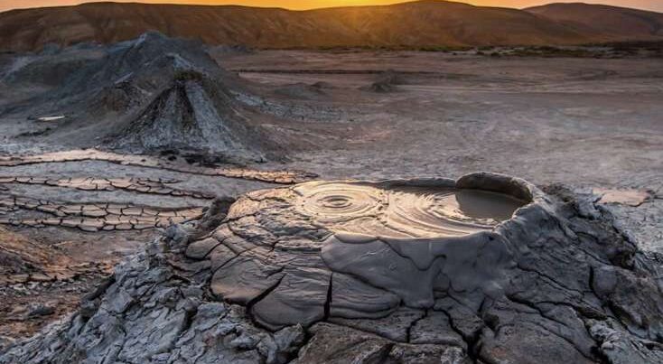 Azərbaycanda vulkan püskürdü – FOTO