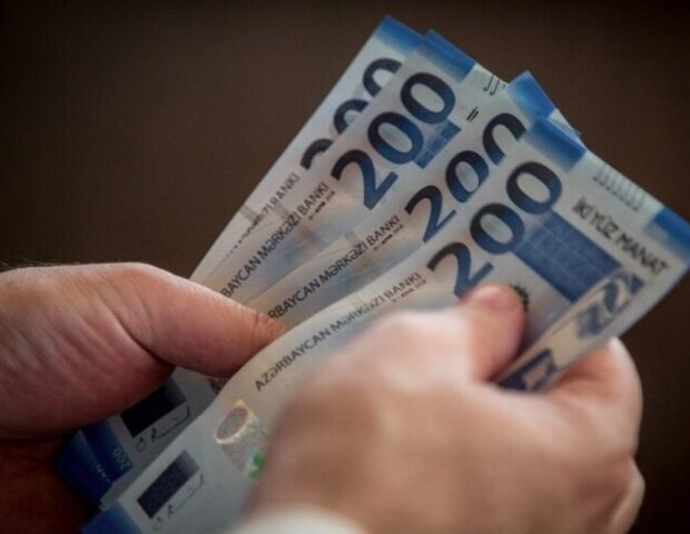 Azərbaycanda gözlənilən yenilik: Minimum maaş 700 manat