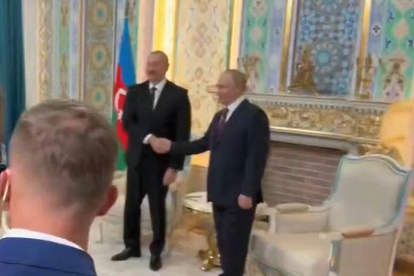 İlham Əliyevlə Putinin görüşündən görnütülər – VİDEO