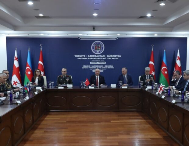Azərbaycan, Gürcüstan və Türkiyə nazirləri Ankarada görüşdülər