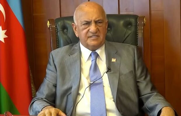 “Burnunu tutsan, canı çıxar, həbsxanada dözməz” – Əli İnsanov